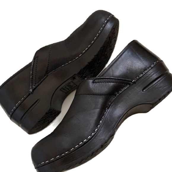 SANITA WEDGE CLOGS BLACK SZ 40 USA 9.5 PREOWNED HEEL MULES - Picture 2 of 16